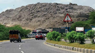 Chief secy sets Nov 30 deadline to process legacy waste at Bandhwari