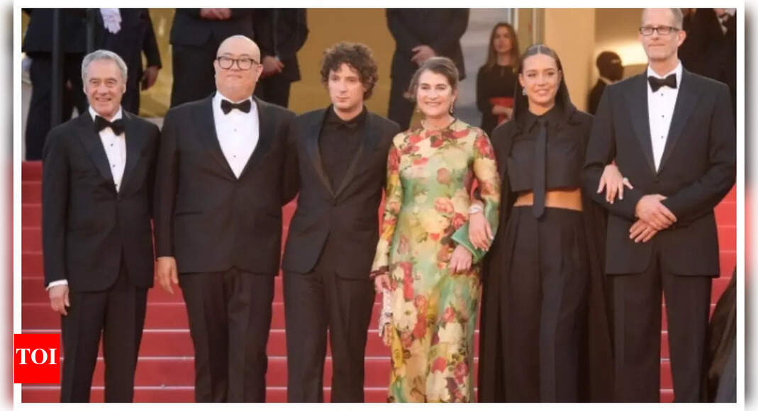 'Elemental' leaves misty eyes in the audience, gets 5-min ovation at ...