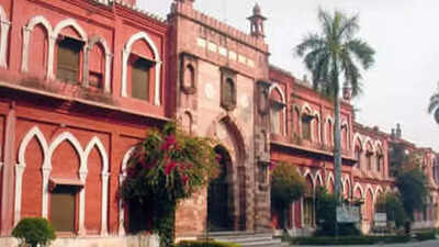 AMU professor booked for molesting PhD student