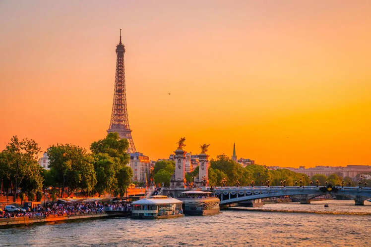 Sunset by Seine
