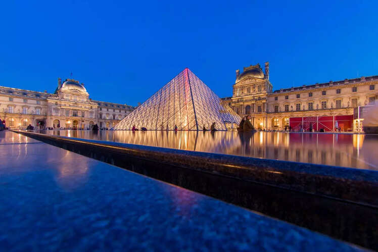 Louvre