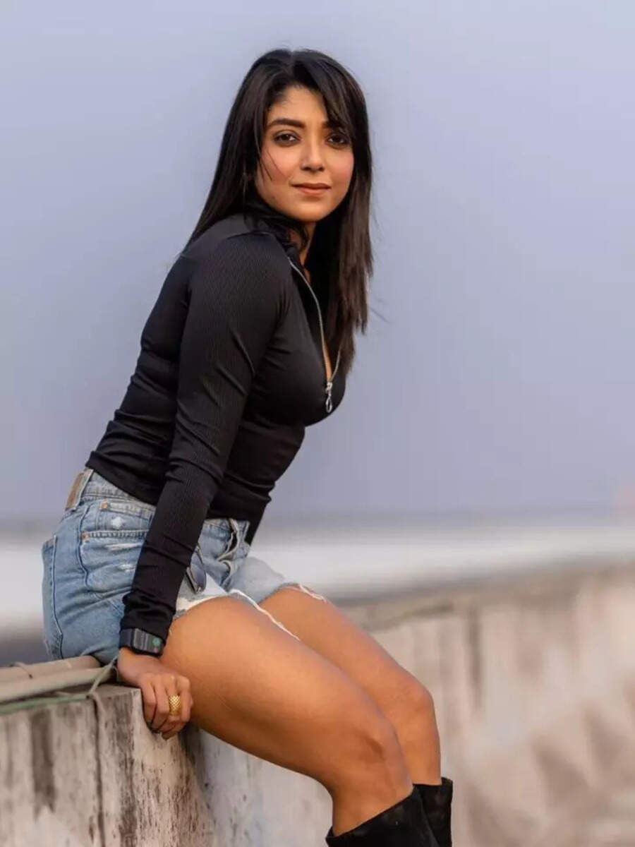 Devlina Kumar is a compete stunner; see pics | Times of India