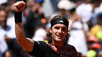 Tsitsipas eases into French Open third round