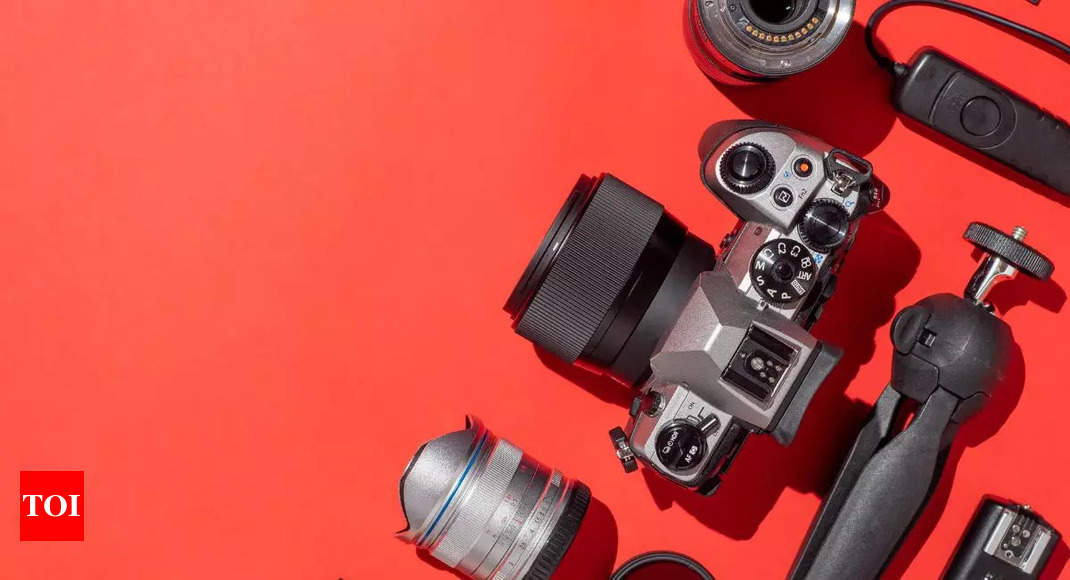 Capture Life's Biggest Moments with the Kodak Pixpro FZ45 Digital Camera  (Red)!