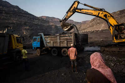 Govt to sell 3% in Coal India for over Rs 4k crore