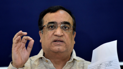 Congress yet to clear stand on ordinance, Ajay Maken fires a fresh salvo at Arvind Kejriwal