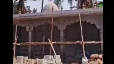Another dome comes up on a Mysuru bus stop