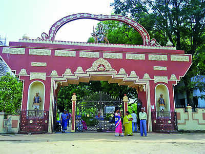 IIT-ISM holds survey to explore Itkhori’s archaeological heritage