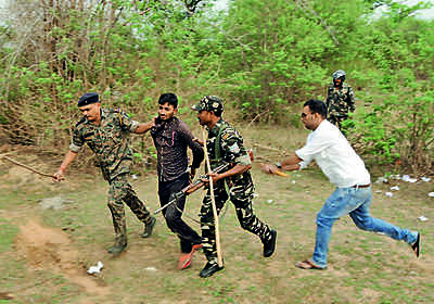 Cops baton-charge students protesting against YBN univ