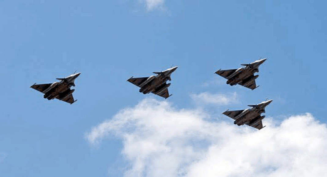 Rafale Jets: Four IAF Rafales carry out long-range 6-hour strike ...