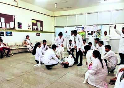 Street play, paintings create awareness against tobacco use
