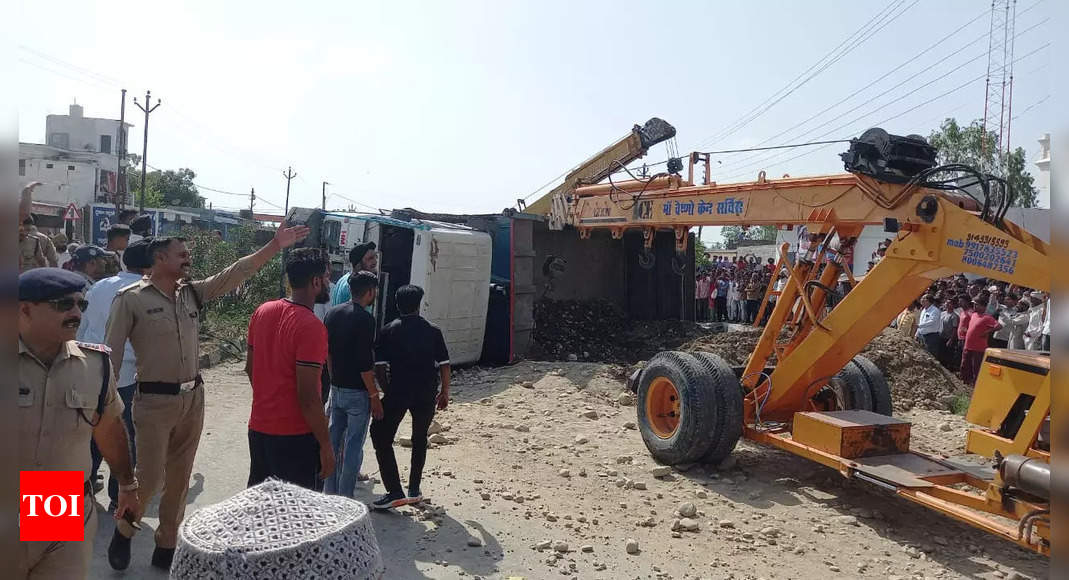 1 killed, 3 injured as sand-laden truck overturns in Uttarakhand's US ...