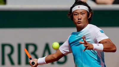 Chinese trailblazer Zhang Zhizhen makes French Open last 32