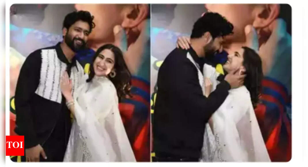 Zara Hatke Zara Bachke movie review and release LIVE Updates: Vicky Kaushal, Sara Ali Khan show off their romantic chemistry at the special screening of Zara Hatke Zara Bachke  – The Times of India