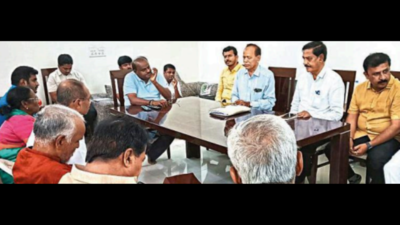Karnataka: Future tense, JD(S) looks to tide over acute fund crunch