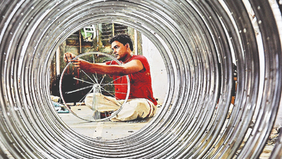 Production falls 60%, cycle industry hits rough patch