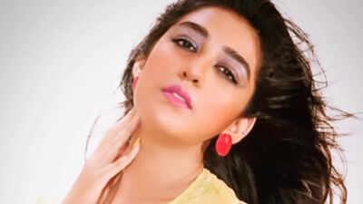 Bhumika Barot radiates sunshine in captivating yellow attire; see pic