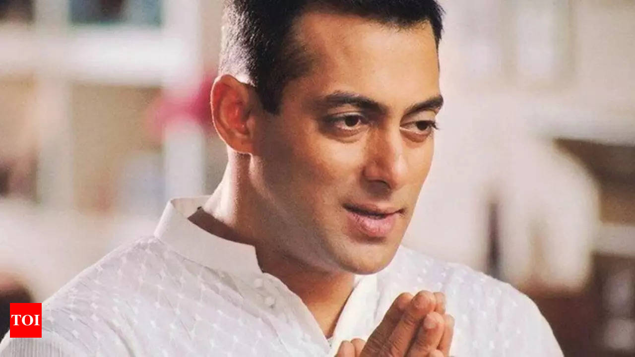 Salman Khan's Performance As Alok In Baghban Made Salim Khan Once Say “Why  Are You Looking Blind?'