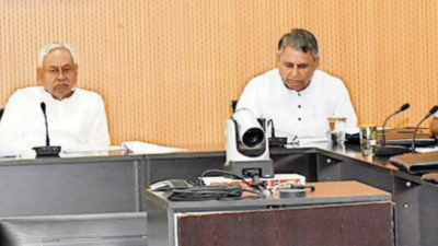 Ensure plantation of 433 lakh saplings in 1 yr: CM to officials