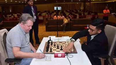 Maharashtra's best Vidit, Raunak falter as Svidler, Short bring parity with easy wins in round 2