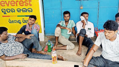 15 from Bengal in search of 5 friends, find body of one