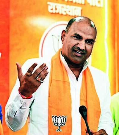 ACB not investigating corrupt officers: Joshi