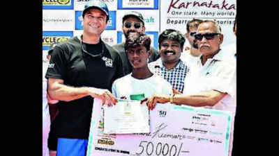 Surfing: Teens Kishore Kumar, Kamali Moorthy champions