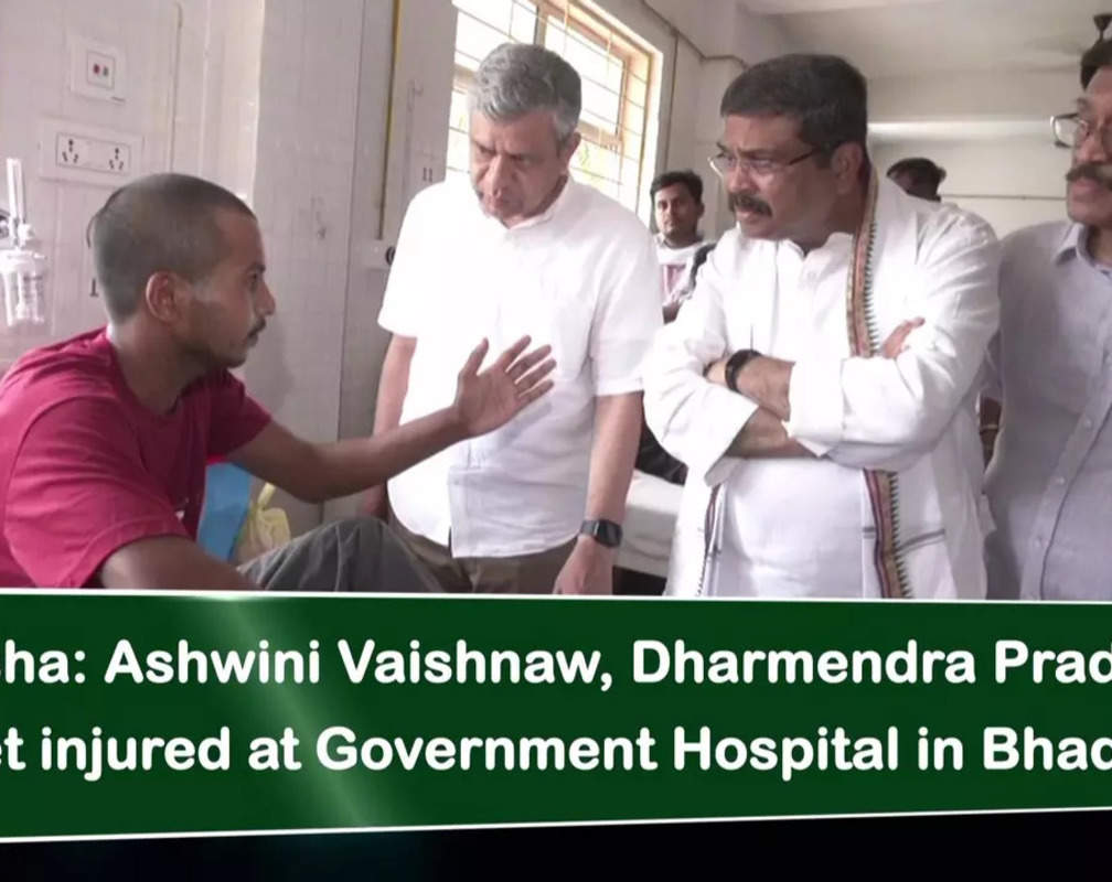 
Odisha: Ashwini Vaishnaw, Dharmendra Pradhan meet injured at Government Hospital in Bhadrak
