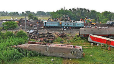 After 51 hours, goods train passes accident site, operations set to start today