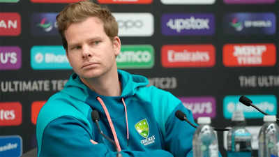 Facing both Indian spinners and seamers will be challenging: Steve Smith
