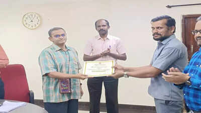Madurai Railway Division honours staff who identified crack on train bogie