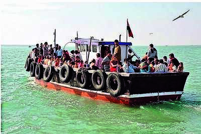 Smooth sailing for pilgrims going to Bet Dwarka island