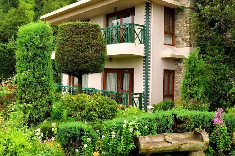 The Terraces, Kanatal