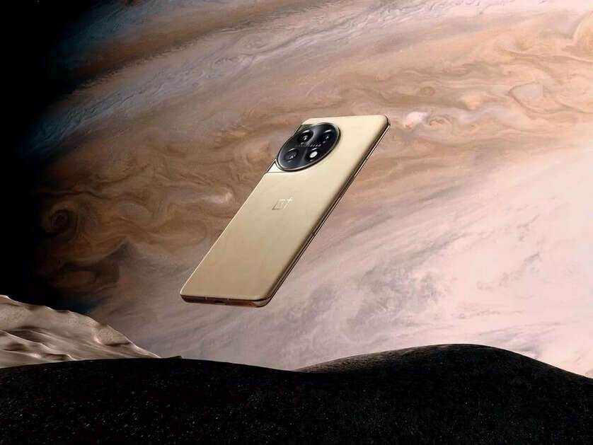 Embrace exclusivity and superior craftsmanship with the OnePlus 11 5G Marble Odyssey