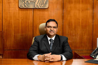 NDDB chairman receives honorary doctorate from Kamdhenu University