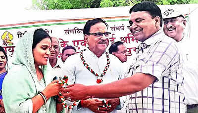 Sanitation workers call off protest after govt agrees to issue revised hiring order