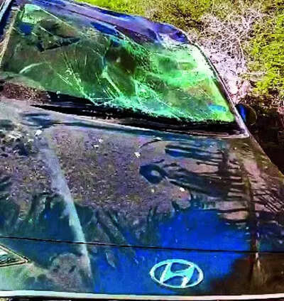 Car rolls down Nahargarh hill as tyre bursts, 5 hurt