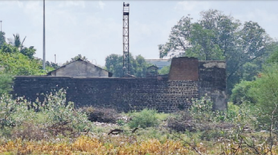 Tennis balls with cells, sims and drugs lobbed inside Central jail in Nagpur