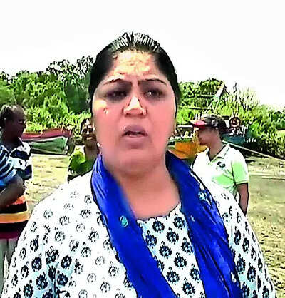 Extortion racket run by woman in jail exposed