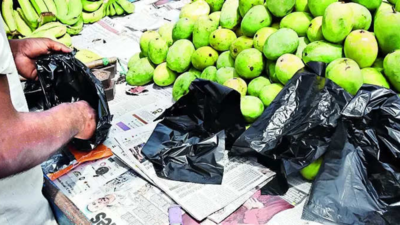 Ranchiites still 'in love' with plastic bags