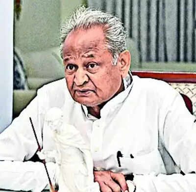 CM lays foundation stone of Kaliteer lift