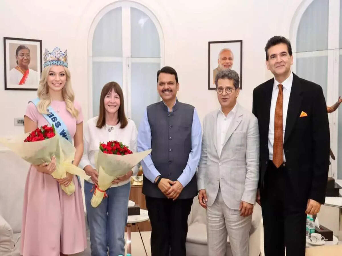 Miss World 2022 Karolina Bielawska meets Deputy CM of Maharashtra ...