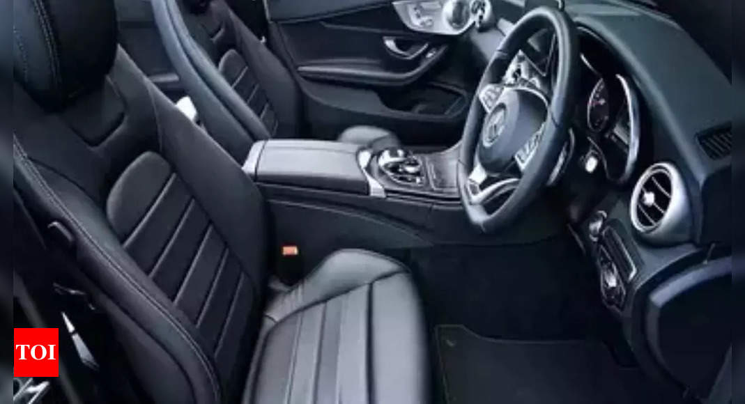 How To Clean Your Car Interiors At Home