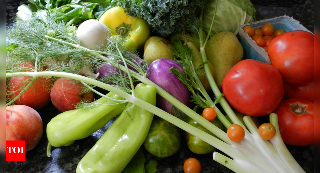 Diet rich in fruits, veggies & fish can cut risk of blood clots in veins, says research | Hyderabad News