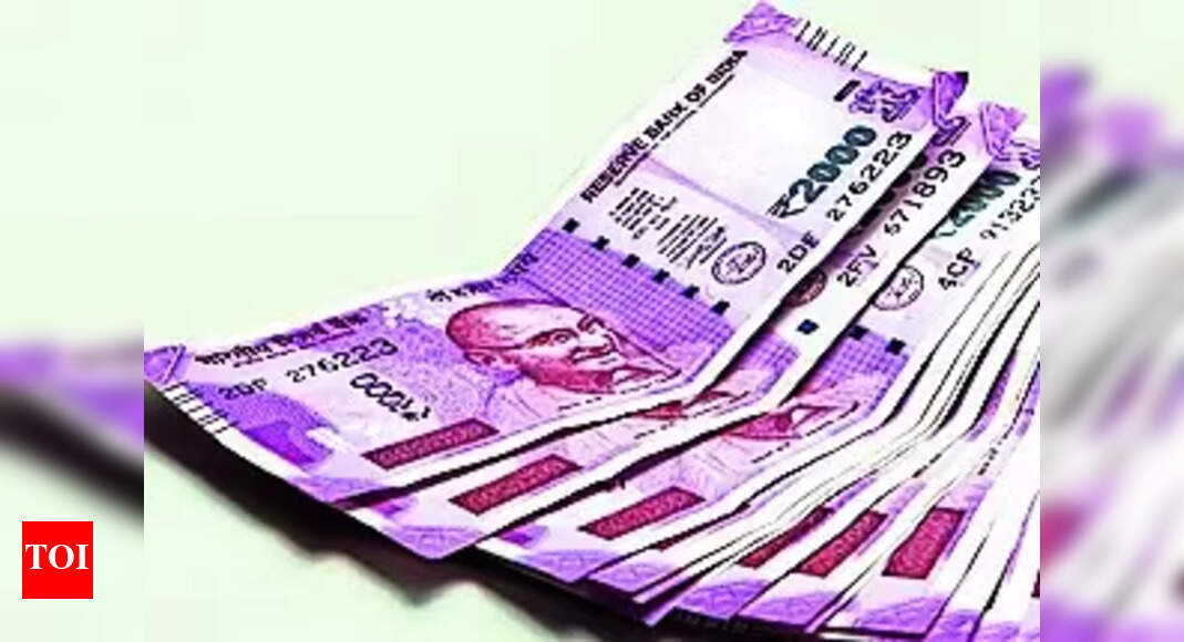 Half Of All ₹2,000 Notes Returned To Banks, Says Das | Mumbai News ...
