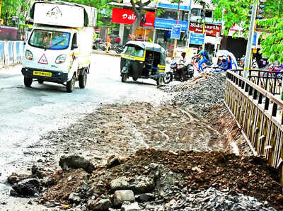 Rubble near Pune police chief’s office a threat to bikers