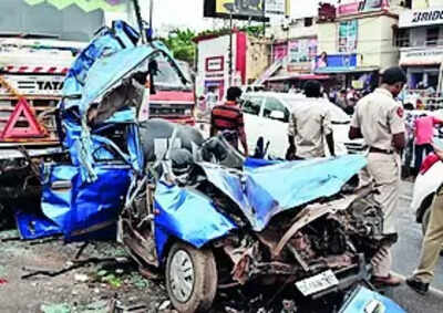 Sand-laden vehicles asked to cover top for road safety