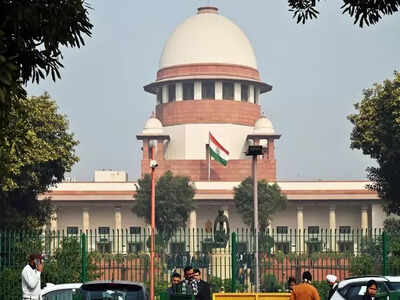 SC declines urgent hearing on plea against internet ban in Manipur