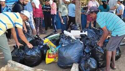 NIO scientists pick 250kg waste from Caranzalem beach