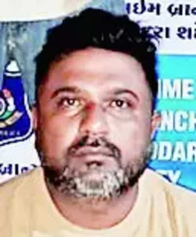 Bootlegger on run held in Gurugram